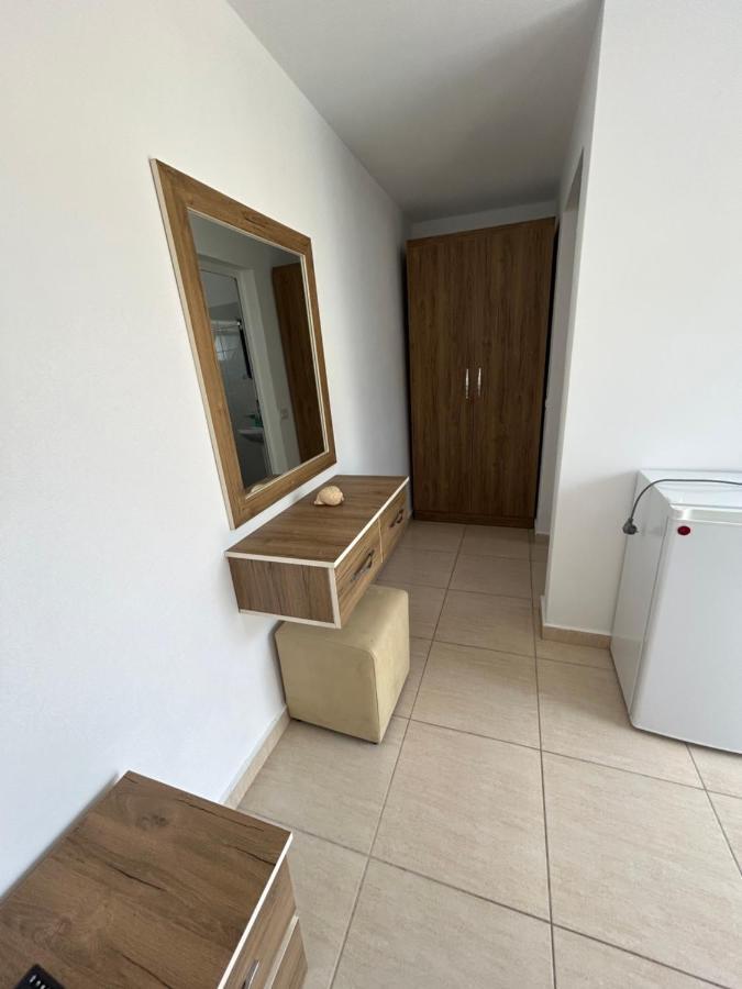 Eri Rooms Sarandë Eksteriør bilde