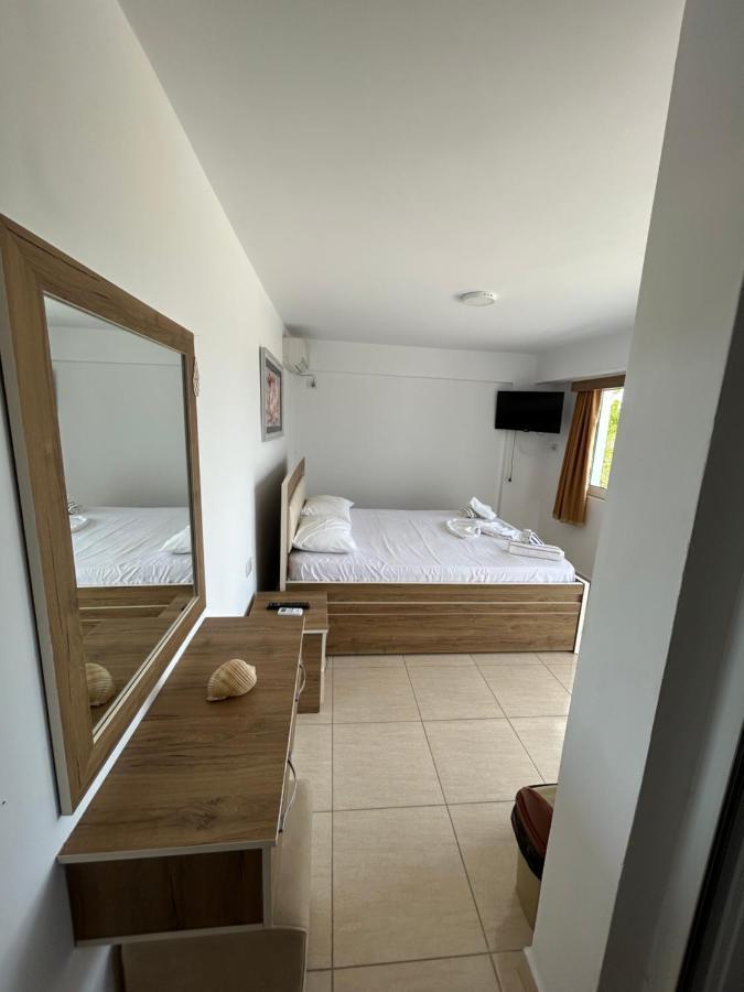 Eri Rooms Sarandë Eksteriør bilde