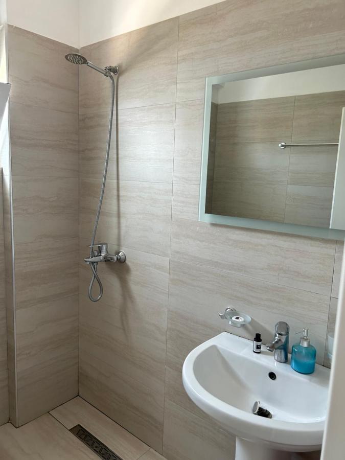 Eri Rooms Sarandë Eksteriør bilde